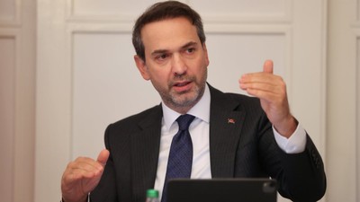Bakan Bayraktar: Suriye'ye 3 ay içinde doğalgaz vereceğiz