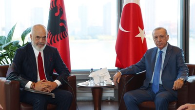 Cumhurbaşkanı Erdoğan Edi Rama ile telefon görüşmesi gerçekleştirdi