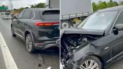 Mercedes Togg'a çarptı Togg'un haberi olmadı