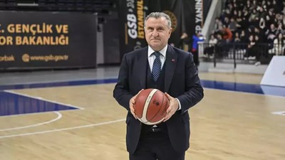 Bakan Bak’tan Galatasaray Erkek Basketbol takımı için tebrik mesajı