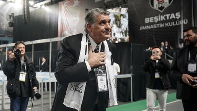 Beşiktaş'ta Serdal Adalı yeniden başkan oldu