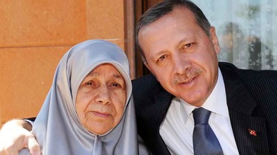 Cumhurbaşkanı Erdoğan'dan duygu dolu "Anneler Günü" mesajı