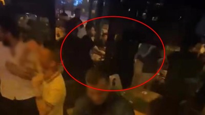 Eğlence mekanında 'yan bakma' kavgası kamerada