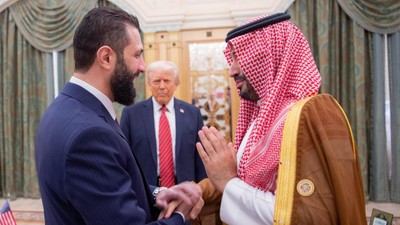 Dev zirve sonrası Trump'tan açıklama: Şara ile görüşmem çok iyiydi