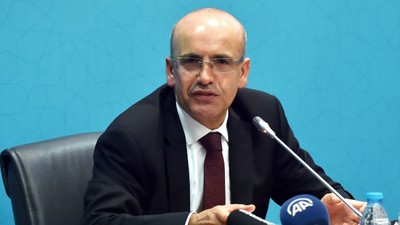 Bakan Şimşek'ten ekonomi çıkarması: Londra'da yoğun ikili görüşme trafiği