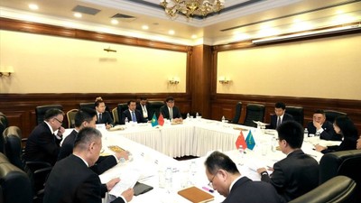 Kazakistan ve Çin arasında tren seferi görüşmeleri