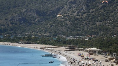 Fethiye ve Marmaris'te sıcak hava yoğunluğu artıyor