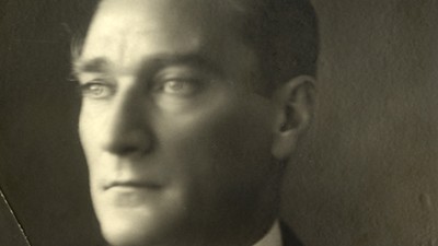 Atatürk'ün stüdyo fotoğraf çekiminde, videosu da ortaya çıktı