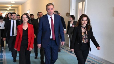 DEM Parti siyasi parti turuna başlıyor