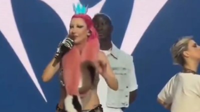 Hande Yener'in tepki çeken sözleri: Bu devri devireceğiz