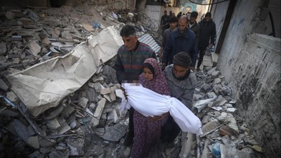 İsrail'den Gazze'de kana doymuyor: 50 şehit