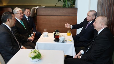 Cumhurbaşkanı Erdoğan’dan Aliyev’e samimi karşılama: "Gel bir sarılayım sana"