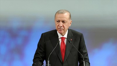 Cumhurbaşkanının TSK'dan ihraç yetkisi torba kanundan çıkarıldı