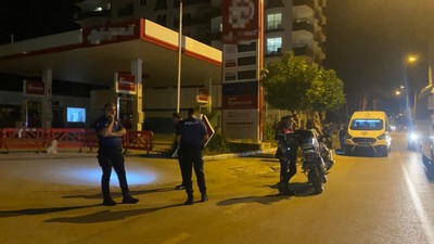 Eski kocasını sokağın orta yerinde vurdu: O anlar kamerada!