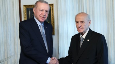Bahçeli, Cumhurbaşkanı'nın 'Aday olma derdim yok' sözleri hakkında konuştu: Yolundan caymaya hakkı yoktur