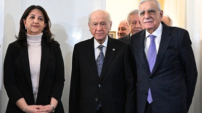 DEM Parti'nin MHP'yi salı günü TBMM'de ziyaret edecek