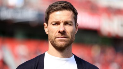 Xabi Alonso Real Madrid’de! Efsane oyuncu teknik direktör olarak döndü