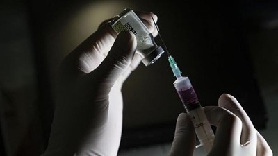 Kovid-19 aşısı sağlıklı çocuklar ve hamilelere tavsiye edilmeyecek