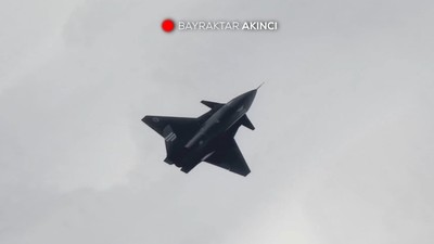 Bayraktar KIZILELMA bir testi daha başarıyla tamamladı! Nefes kesen anlar kamerada