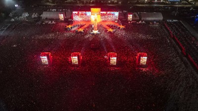 Galatasaray, şampiyonluk kutlamalarında 250 milyon TL'den fazla gelir elde etti