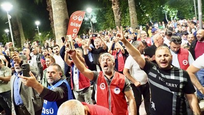 İzmir'de grev! 23 bin işçi meydanlara çıktı