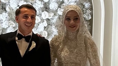 Kerem Aktürkoğlu, Ceren Azak ile evlendi