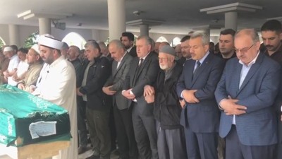 Osman Aşkın Bak'ın acı günü! Amcasını son yolculuğuna uğurladı