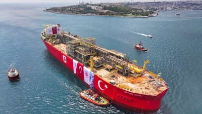 Osman Gazi, fethin yıl dönümünde İstanbul boğazında