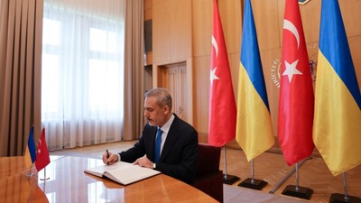 Bakan Fidan: Trump, Putin ve Zelenskiy'nin İstanbul'da görüşmesi mümkün olabilir