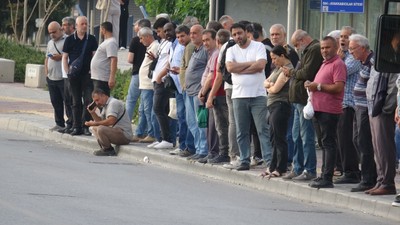 İzmir'de grevin ikinci günü! Duraklarda yine yoğunluk oluştu