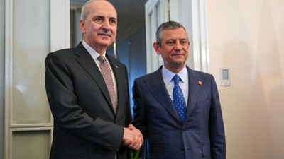Numan Kurtulmuş'tan CHP'ye ziyaret: Siyaset üstüdür katkı verilecektir