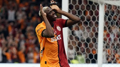 Victor Osimhen sezonu 37 golle tamamladı
