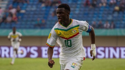 Fenerbahçe'nin ilk transferi Amara Diouf İstanbul'da