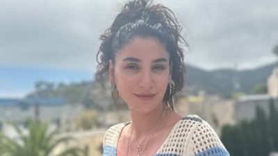 Kızıl Goncalar'ın Birgül'ü Sitare Akbaş yeni sevgilisiyle aşk tatili yaparken görüntülendi