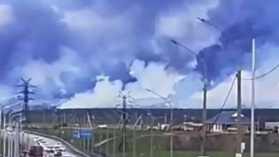 Ukrayna'dan Rus hava üslerine saldırı: Dronları gören Ruslar taşla müdahale etti