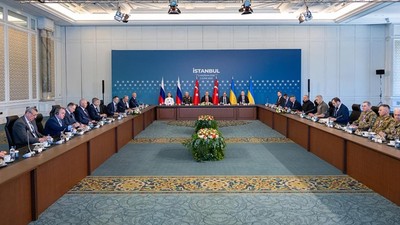 Rus heyeti başkanı Medinskiy: Müzakerelerden memnunuz