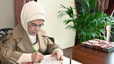 Emine Erdoğan'dan Kızılay'a kurban bağışı! Cumhurbaşkanı Erdoğan'ı geçti