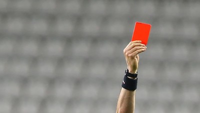 TFF'den bazı talimatlarda değişiklik: Kırmızı kartta yeni infaz kararı