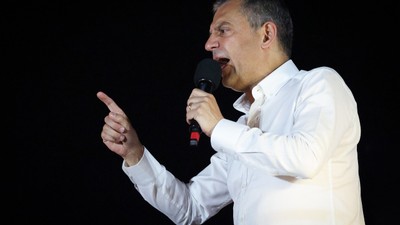 Akın Gürlek'i hedef alan sözleri nedeniyle Özgür Özel'e soruşturma