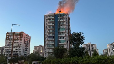 Diyarbakır'da 13 katlı binanın çatısında çıkan yangında 3 çocuk ve anneleri hayatını kaybetti