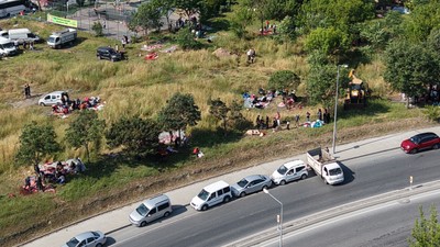 İstanbul’da kurban kesim alanları doldu: Yol kenarlarında yasaklar çiğnendi!