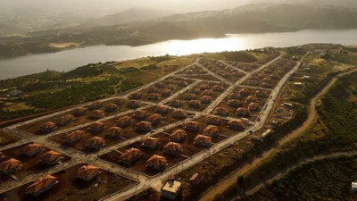 Kahramanmaraş’ın göl manzaralı köy evleri tamamlandı: “Devletimiz bize çifte bayram yaşattı”