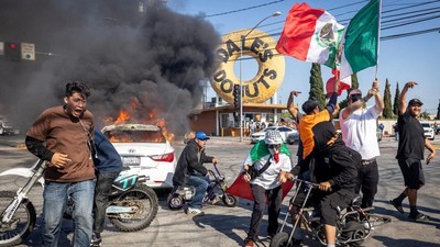 Los Angeles'ta isyan başladı! Ulusal Muhafızlar sokağa indi