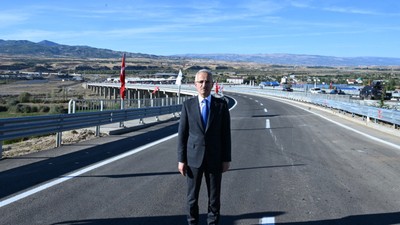 Bakan Uraloğlu: Bayram tatilinde otoyollardan yaklaşık 16,3 milyon araç geçiş yaptı