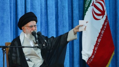 İran dini lideri Hamaney: İsrail'i çaresiz bırakacağız
