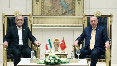 Cumhurbaşkanı Erdoğan'dan İran Cumhurbaşkanı Pezeşkiyan'a taziye telefonu