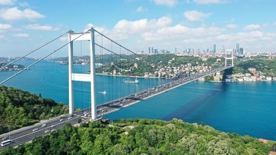 Bakan Uraloğlu açıkladı: Gemi geçiş ücretlerine yüzde 15 zam