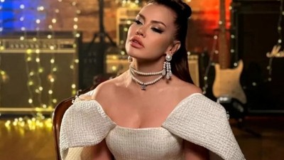 Şarkıcı Lara İran’dan seslendi: Durum çok kritik, dualarınızı eksik etmeyin