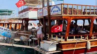 Mersin'de köpek balığı korkusu! Turistler rezervasyonları iptal etti, turizmciler mağdur