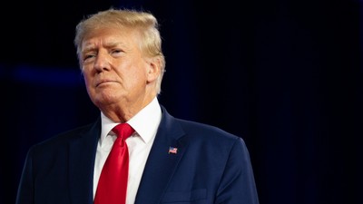 Trump, İsrail elçisinin mesajını paylaştı: Bayrağımız inmeyecek
